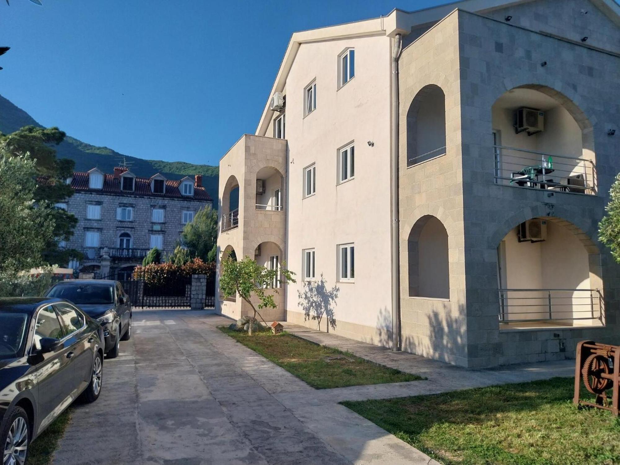 Apartments Villa Danilovic Herceg Novi Dış mekan fotoğraf